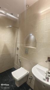 Bathroom Image of 500 Sq.ft 1 BHK Builder Floor for rent in Lajpat Nagar New Delhi for Rs. 45000