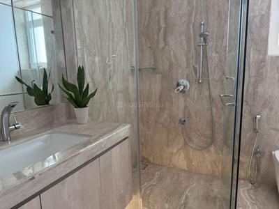 Bathroom Image of 5050 Sq.ft 4.5 BHK Apartment / Flat for sale in Stratford Verde Residence Collection, Kalyani Nagar Pune for Rs. 109000000