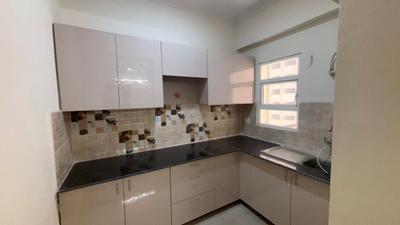 Kitchen Image of 975 Sq.ft 2 BHK Apartment / Flat for sale in Amrapali Verona Heights, Noida Extension Greater Noida for Rs. 7300000