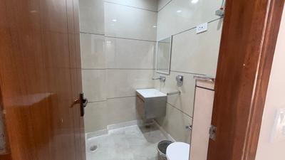 Image of 1450 Sq.ft 4 BHK Apartment / Flat for sale in Sector 4 Rohini, New Delhi for Rs. 12500000