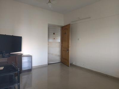 Living Room Image of 1000 Sq.ft 2 BHK Apartment / Flat for rent in Magarpatta Iris, Magarpatta City Pune for Rs. 34000