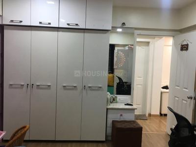 Bedroom Image of 1050 Sq.ft 2 BHK Apartment / Flat for rent in Kalyani Nagar Pune for Rs. 60000