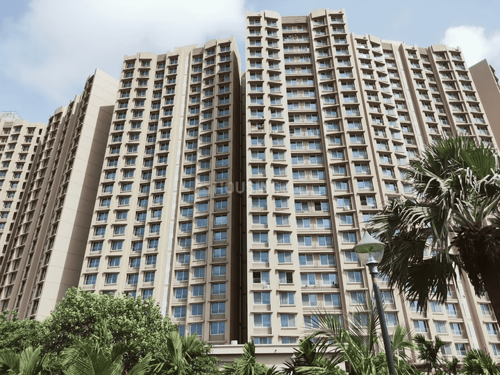 Gurukrupa Marina Enclave Wings Q And R With Kindergarten Phase IV Main Image 1