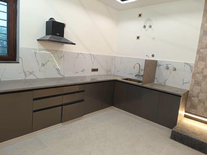 PRIME VILLA Kitchen 1