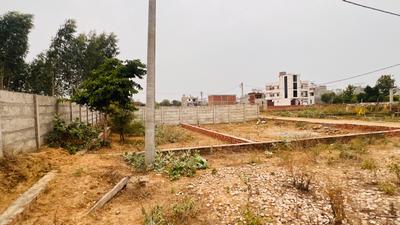 Image of 1000 Sq.ft Residential Plot / Land for sale in Gomti Nagar Extension, Lucknow for Rs. 4250000