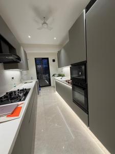 Kitchen Image of 1510 Sq.ft 3 BHK Apartment / Flat for sale in Santacruz West Mumbai for Rs. 105000000