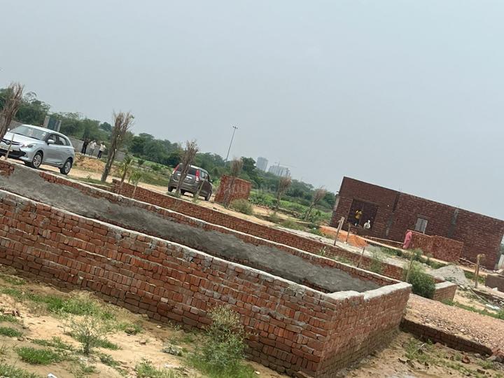 Dankaur Main Image 1