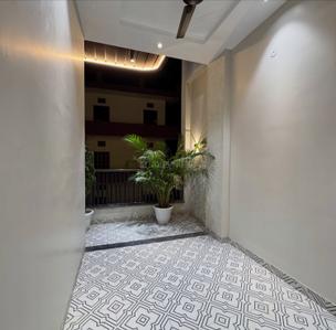 Balcony Image of 5700 Sq.ft 5 BHK Independent House for rent in Science City Ahmedabad for Rs. 200000