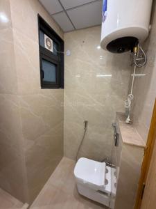 Bathroom Image of 630 Sq.ft 1 BHK Independent House for rent in Sector 46 Gurgaon for Rs. 40000