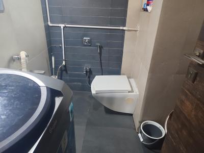Bathroom Image of 1020 Sq.ft 1 BHK Apartment / Flat for sale in Hiranandani Estate Thane for Rs. 10300000