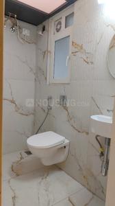 Bathroom Image of 570 Sq.ft 1 BHK Apartment / Flat for sale in Sindhi Society, Chembur Mumbai for Rs. 9900000