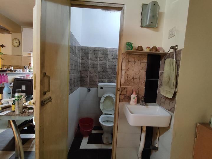 Madurdaha Bathroom 1