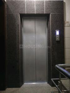 Bathroom Image of 1700 Sq.ft 3 BHK Independent House for rent in Paschim Vihar New Delhi for Rs. 60000