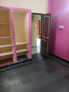 Bedroom Image of 900 Sq.ft 2 BHK Independent House for rent in Lal Darwaza Hyderabad for Rs. 13500