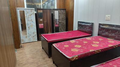 Bedroom Image of SOMO pg in Sector 93, Noida