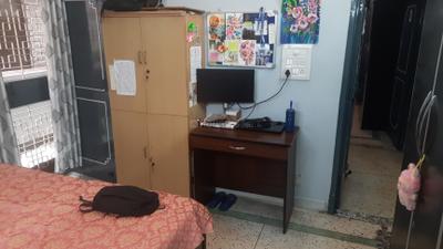 Bedroom Image of 900 Sq.ft 2 BHK Apartment / Flat for sale in Shalimar Garden Ghaziabad for Rs. 5000000