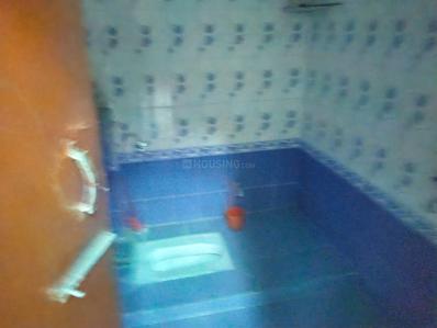 Bathroom Image of 1250 Sq.ft 2 BHK Independent House for rent in Manas Enclave Phase 2, Indira Nagar Lucknow for Rs. 15500