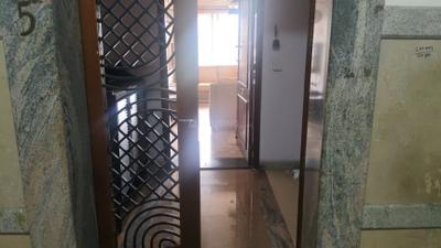Living Room Image of 960 Sq.ft 2 BHK Apartment / Flat for rent in Hiranandani Estate Queens Gate, Hiranandani Estate Thane for Rs. 60000