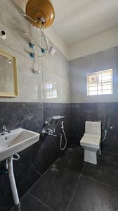 Bathroom Image of 650 Sq.ft 1 BHK Apartment / Flat for rent in Mahadevapura Bengaluru for Rs. 32000