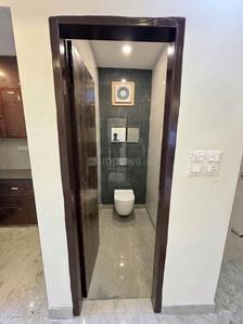 Bathroom Image of 990 Sq.ft 3 BHK Apartment / Flat for sale in DDA Flats Hari Nagar, Hari Nagar New Delhi for Rs. 13500000