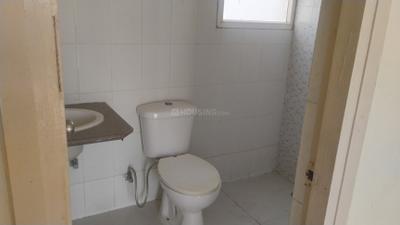 KLJ Platinum Plus Bathroom Two 3
