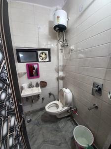 Bathroom Image of 315 Sq.ft 1 BHK Builder Floor for rent in Sector 6 Rohini New Delhi for Rs. 15000