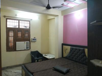 Bedroom Image of 600 Sq.ft 2 BHK Builder Floor for rent in Mayur Vihar Phase 1 New Delhi for Rs. 22000