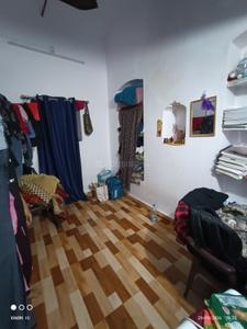 Bedroom Image of 300 Sq.ft 1 RK Independent House for rent in Husainganj Lucknow for Rs. 4500