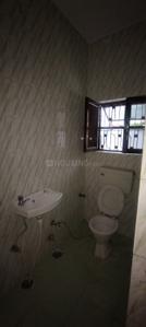 Bathroom Image of 350 Sq.ft 1 RK Builder Floor for rent in Transport Nagar Lucknow for Rs. 8000