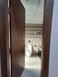 Bathroom Image of 3200 Sq.ft 4.5 BHK Apartment / Flat for rent in Lodha Stella, Thane West Thane for Rs. 170000