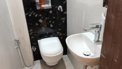 Image of 2000 Sq.ft 4 BHK Apartment / Flat for sale in Vasant Kunj, New Delhi for Rs. 17500000