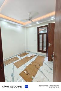 Bedroom Image of 900 Sq.ft 3 BHK Builder Floor for sale in Govindpuri New Delhi for Rs. 7000000