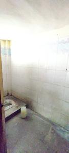 Bathroom Image of 600 Sq.ft 1 BHK Builder Floor for rent in Avinash Nagar Bhopal for Rs. 4000