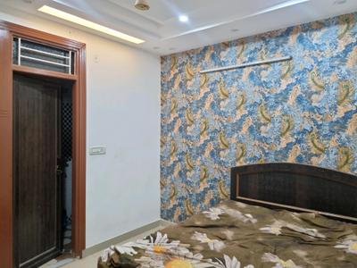Bedroom Image of 675 Sq.ft 3 BHK Apartment / Flat for rent in Lord Krishna Apartment, Uttam Nagar New Delhi for Rs. 18000