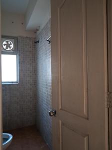 Common Bathroom Image of 1065 Sq.ft 2 BHK Apartment / Flat for sale in Paras Tierea, Sector 137 Noida for Rs. 9000000