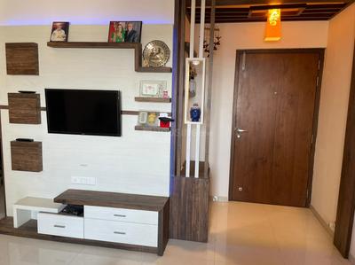 Hall Image of 1210 Sq.ft 2 BHK Apartment / Flat for sale in Savvy Swaraaj Pragati Ph 2B, Gota Ahmedabad for Rs. 6200000