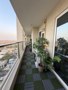 Balcony Image of 2300 Sq.ft 3.5 BHK Apartment / Flat for rent in DLF One Midtown, Karampura New Delhi for Rs. 95000