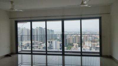 Living Room Image of 1350 Sq.ft 2.5 BHK Apartment / Flat for sale in Amanora Neo Towers, Hadapsar Pune for Rs. 19000000
