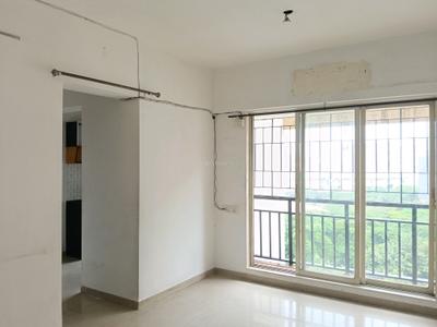 Living Room Image of 750 Sq.ft 2 BHK Apartment / Flat for rent in Raunak Unnathi Woods Phase 4 and 5, Thane West Thane for Rs. 27000