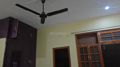 Bedroom Image of 900 Sq.ft 2 BHK Independent House for rent in Rabindra Palli Colony Lucknow for Rs. 14000
