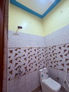 Bathroom Image of 12917 Sq.ft 3 BHK Independent House for sale in Ganga Nagar Meerut for Rs. 12000000