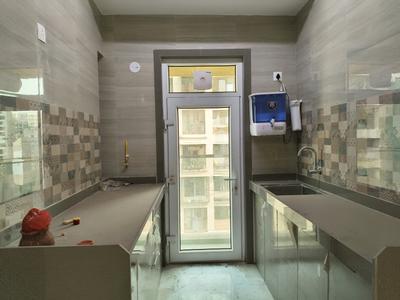 Kitchen Image of 4050 Sq.ft 5 BHK Apartment / Flat for rent in Agripada Mumbai for Rs. 260000