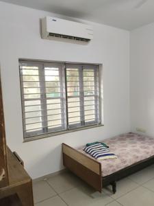 Bedroom Image of 2250 Sq.ft 3.5 BHK Independent House for sale in Shilp Yogeshwar Bungalows, Thaltej Ahmedabad for Rs. 28000000