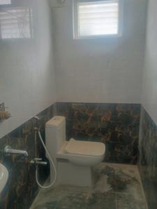 Common Bathroom Image of 1535 Sq.ft 2 BHK Apartment / Flat for sale in SMR Vinay Iconia, Kondapur Hyderabad for Rs. 14582500
