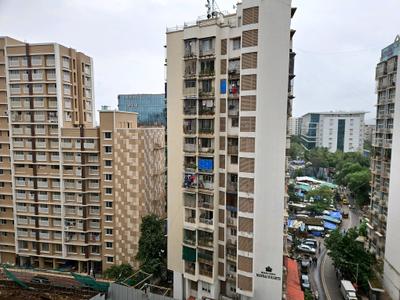 Living Room Image of 650 Sq.ft 2 BHK Apartment / Flat for rent in Meru Codename BKC, Kurla West Mumbai for Rs. 160000