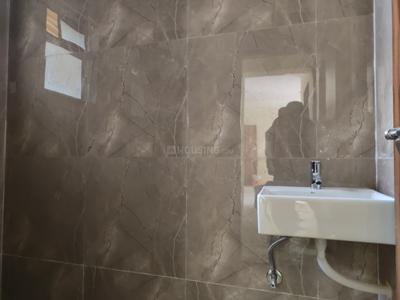 Bathroom Image of 525 Sq.ft 1 BHK Apartment / Flat for sale in Mauli Pride 2C, Malad East Mumbai for Rs. 9200000