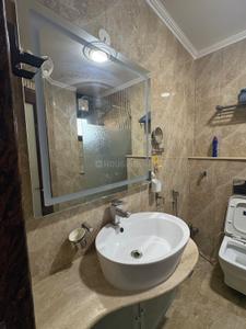 Bathroom Image of 1550 Sq.ft 3.5 BHK Apartment / Flat for rent in True Friends Apartments, Sector 6 Dwarka New Delhi for Rs. 75000