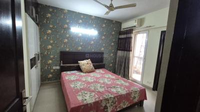 Bedroom Image of 1600 Sq.ft 3 BHK Apartment / Flat for rent in Sethi Max Royal, Sector 76 Noida for Rs. 40000