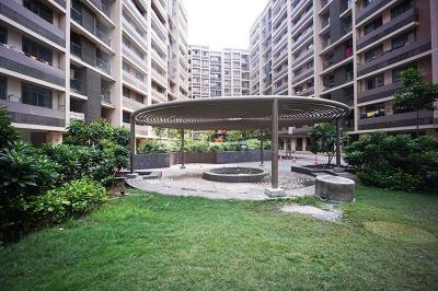 Image of 1280 Sq.ft 2 BHK Apartment / Flat for sale in Adani Atrius, Jagatpur, Ahmedabad for Rs. 8500000