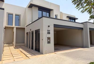 Image of 2872 Sq.ft 3 BHK Villa for rent in Jebel Ali Village, Dubai for Rs. 478833